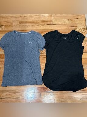Reebok Black Workout Top XS | Under Armour Gray Workout Top Small